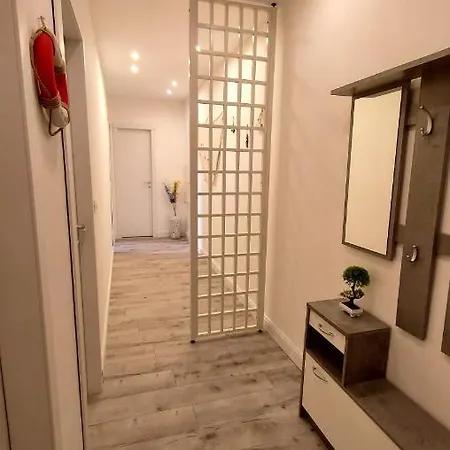 Green Central House Apartment *