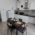 Green Central House 아파트 *