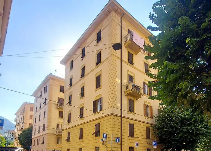 Green Central House Специя